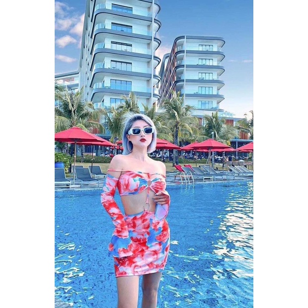 Female Bikini With Instant Flared Red Spill Design 1 Piece Beach