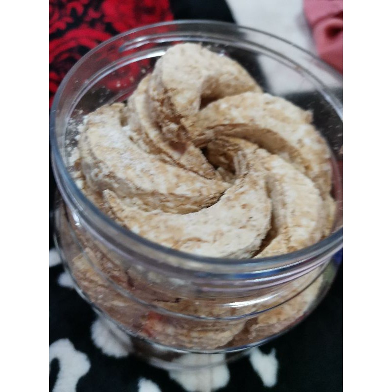 KUIH BANGKIT KELAPA ASLI KUIH TRADISIONAL SEDAP KURANG MANIS PILIHAN