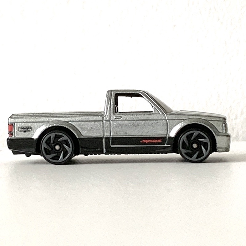 Hot Wheels 1991 GMC Syclone ZAMAC Mint Loose Shopee Malaysia