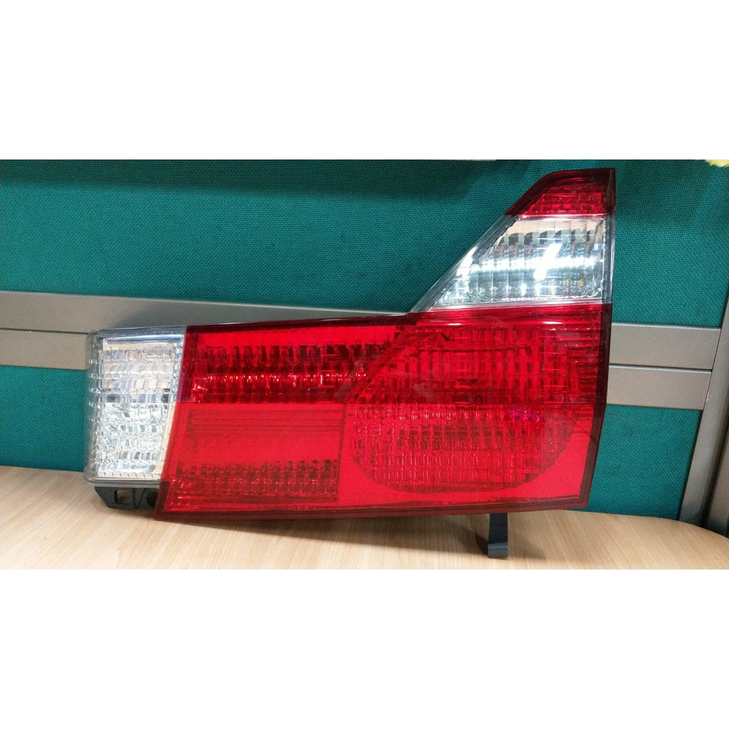 Toyota Alphard Anh Rear Bonnet Lamp Rh Shopee