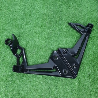 YAMAHA LC135 LC 135 135LC V2 REAR FOOTREST BRACKET REAR FOOT REST