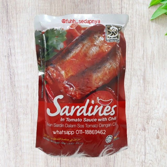 HOT SELLINGIkan Sardin Dalam Sos Tomato Dengan Cili Sardines In