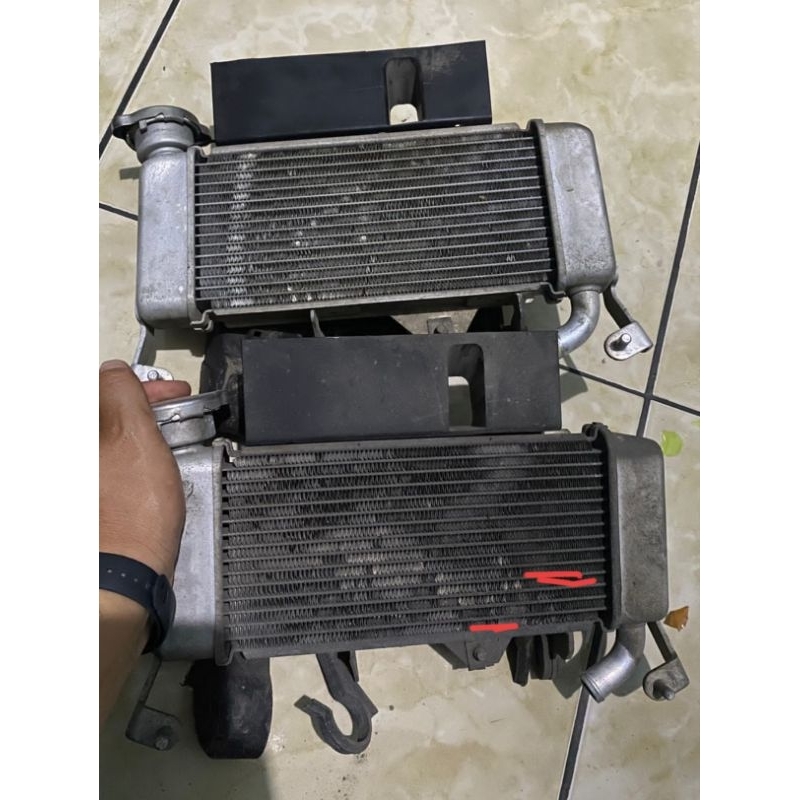 Radiator R V Mt Xsr Complete With Radiator Fan Shopee Malaysia