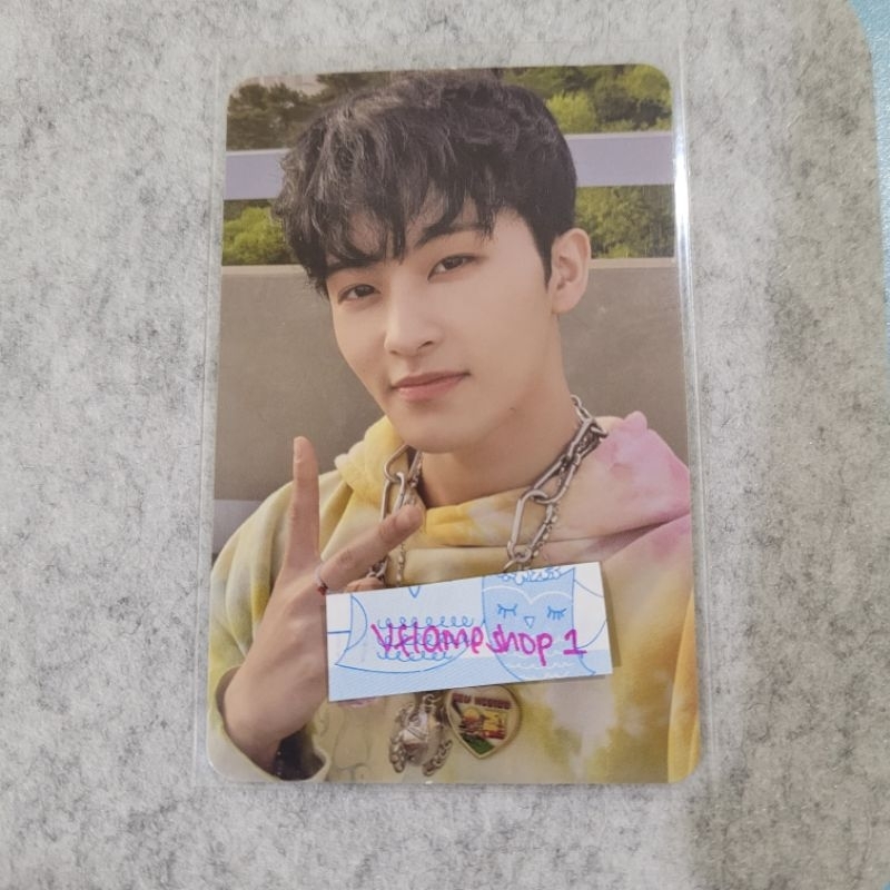 Official Photocard Pob Aladin Holo Season Greeting Jeno Hotel