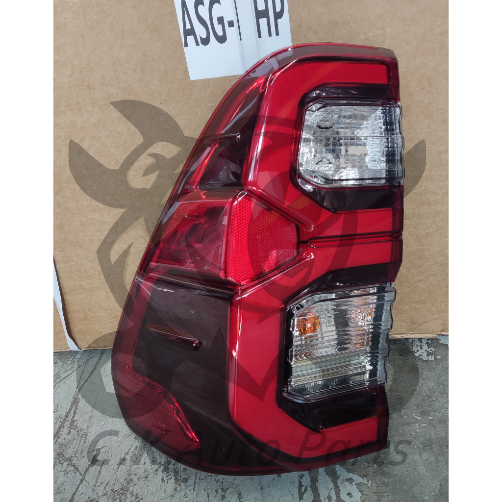 TOYOTA HILUX REVO GUN125 ROCCO 2020 MODEL REAR TAIL LAMP LAMPU