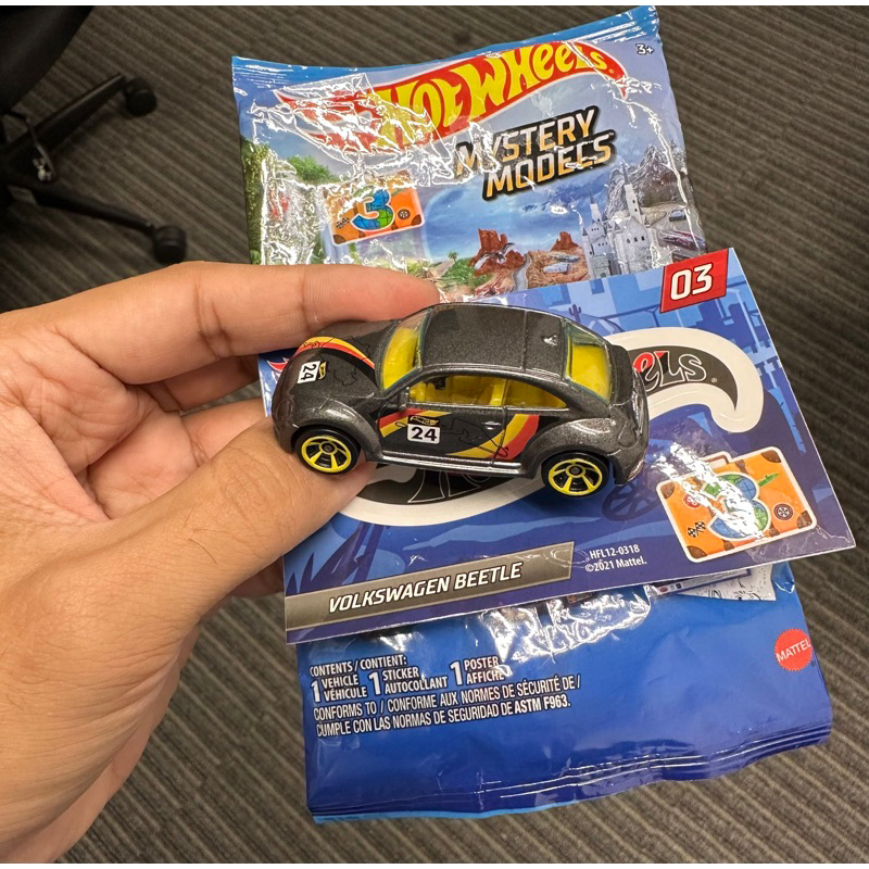 Hot Wheels Volkswagen Beetle Mystery Models Shopee Malaysia