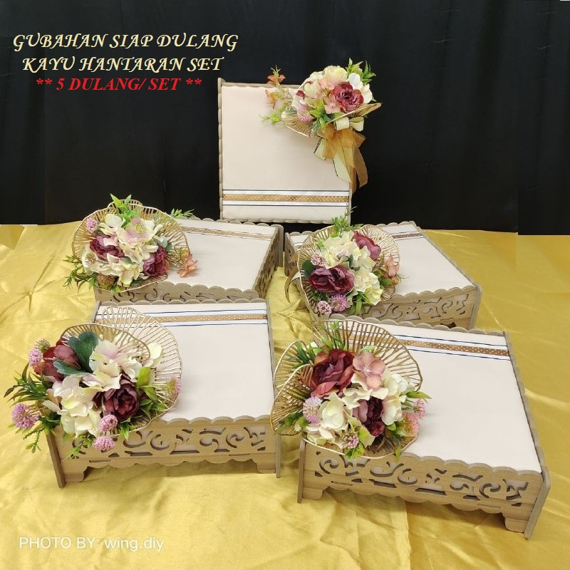 1 PCS GUBAHAN SIAP DULANG KAYU HANTARAN SET DENGAN BUNGA ROS WOODEN