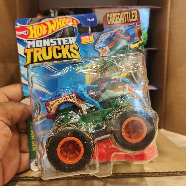 Hot Wheels Monster Truck 1 64 Cagerattler BEAST BASHERS Shopee Malaysia