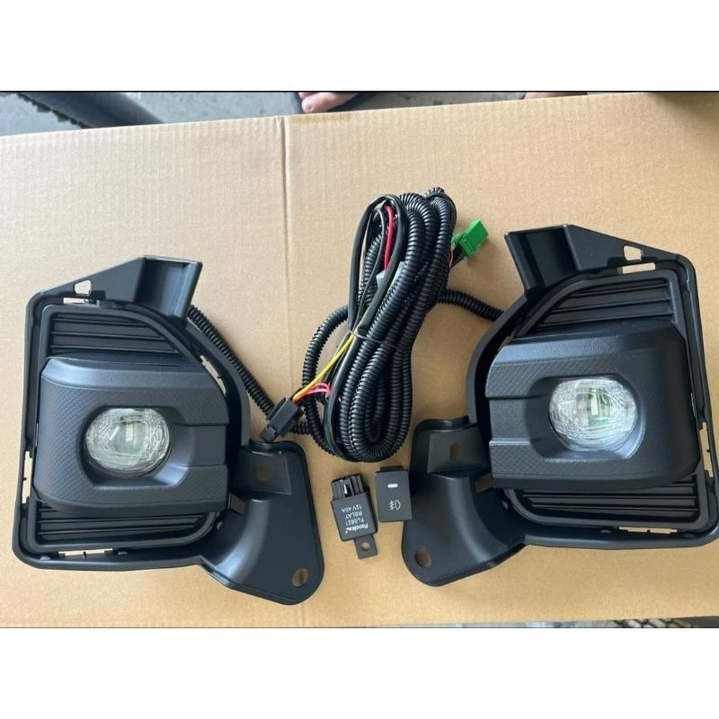 Foglamp Lampu Kabus TOYOTA HIACE KDH200 2014 Facelift FOGLAMP TYPE 6