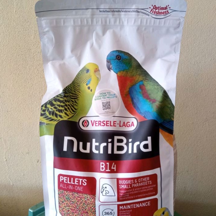 Repack 100g B14 Nutribird All In One Versele Laga Maintenance