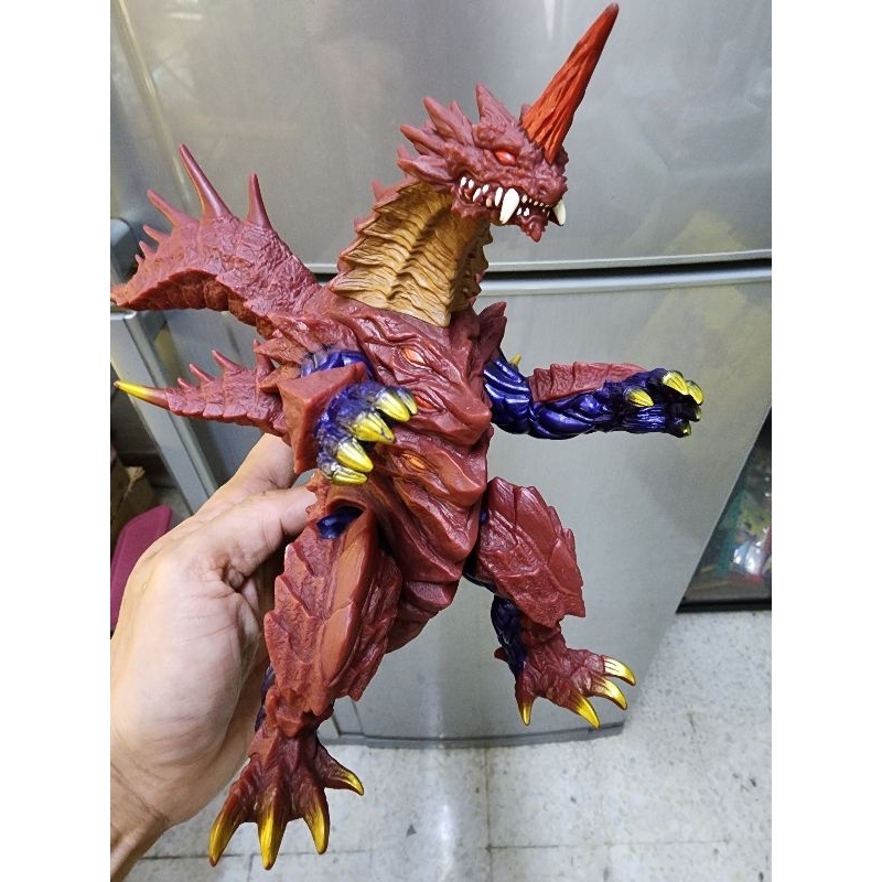 Bandai Ultraman Ultra Monster Kaiju DX Maga Orochi 7 Inches DX