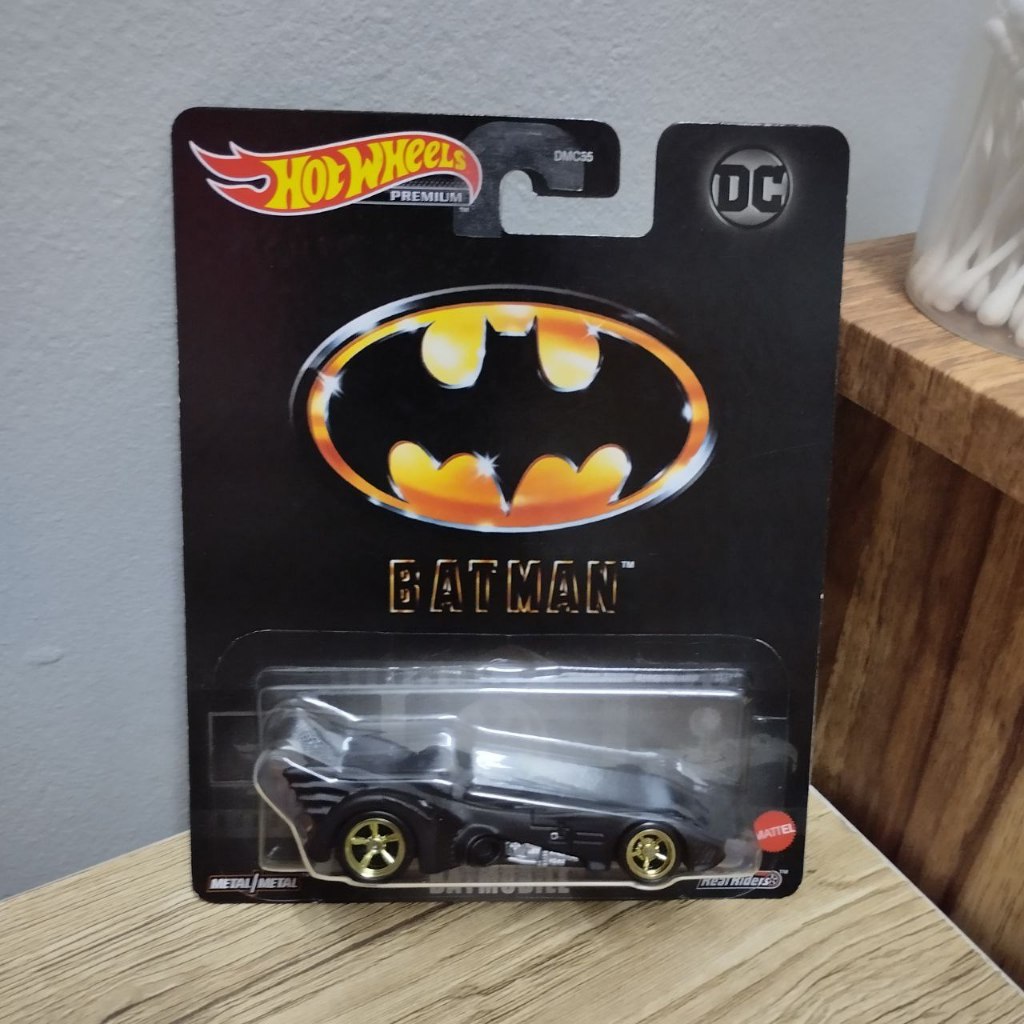 Hot Wheels Premium Batman Batmobile Shopee Malaysia
