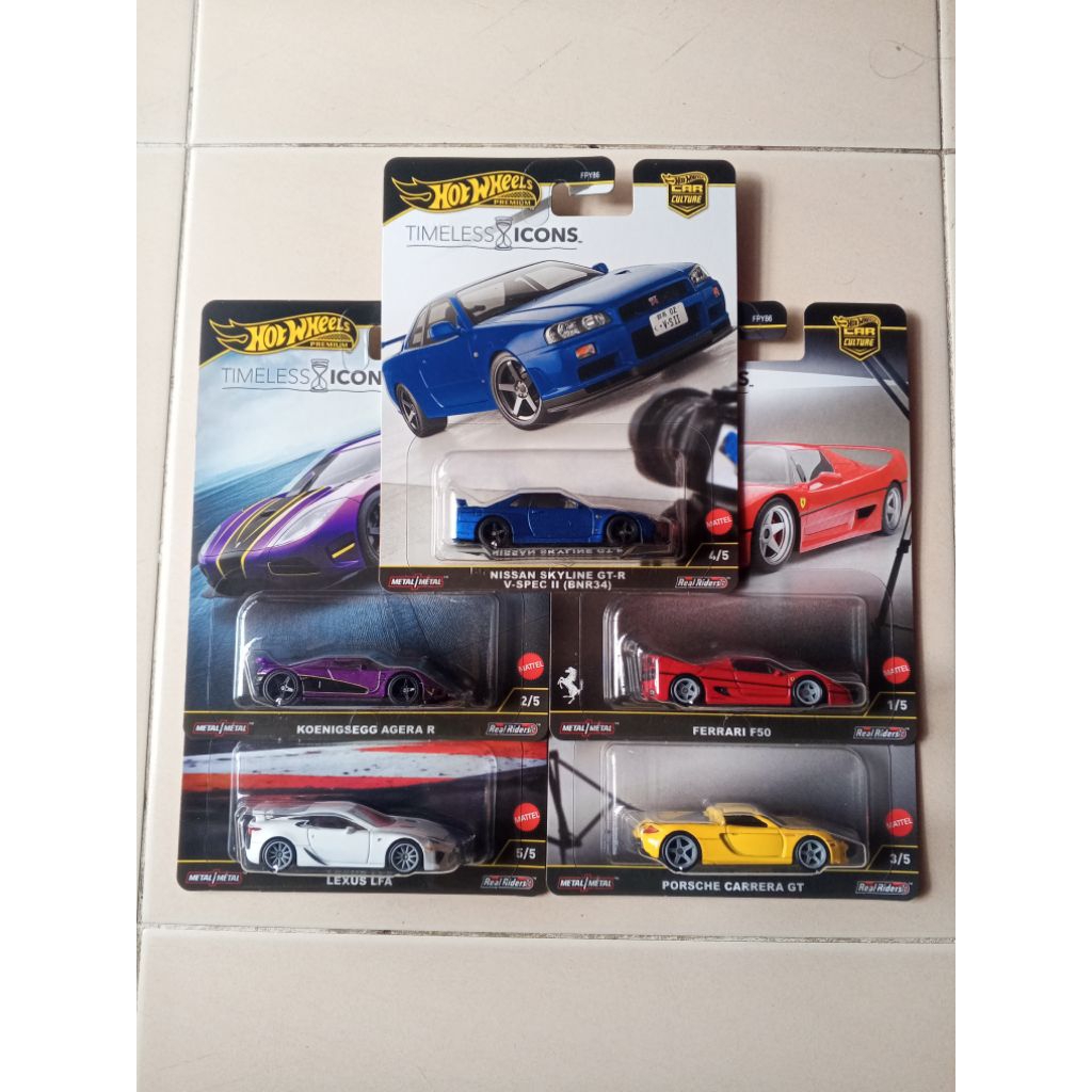 HOT WHEELS DASH N TIMELESS ICON SKYLINE GT R R FERRARI F