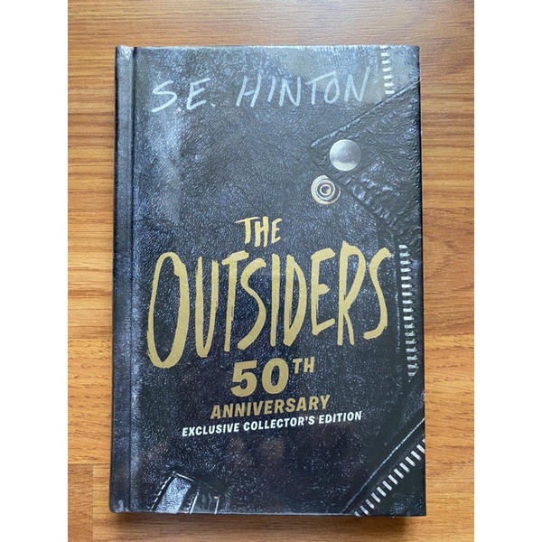 Hardcover The Outsiders Th Anniversary Collector S Edition By S E