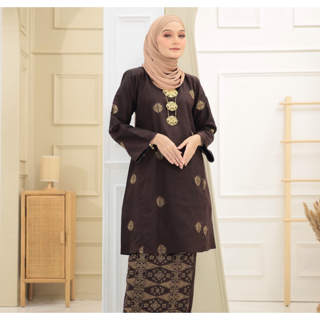 BAJU KURUNG PAHANG SONGKET COTTON TENUN CORAK BUNGA TABUR DARK BROWN