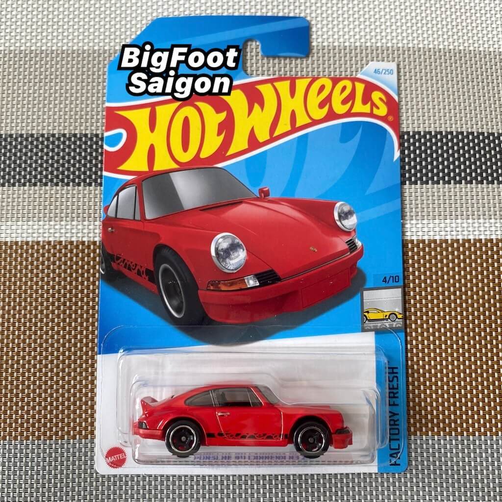 Hot Wheels Porsche 911 Carrera RS 2 7 Racing Car Model HTD08 Factory