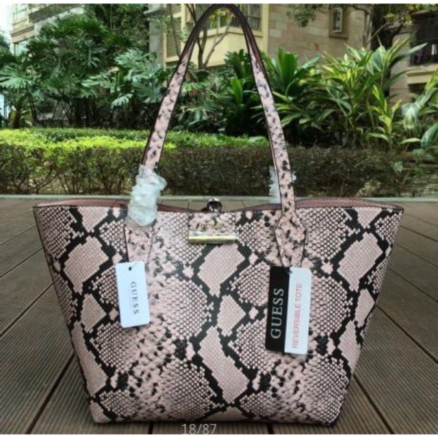 100% Guess Reversible Tote Handbag (Python) | Shopee Malaysia