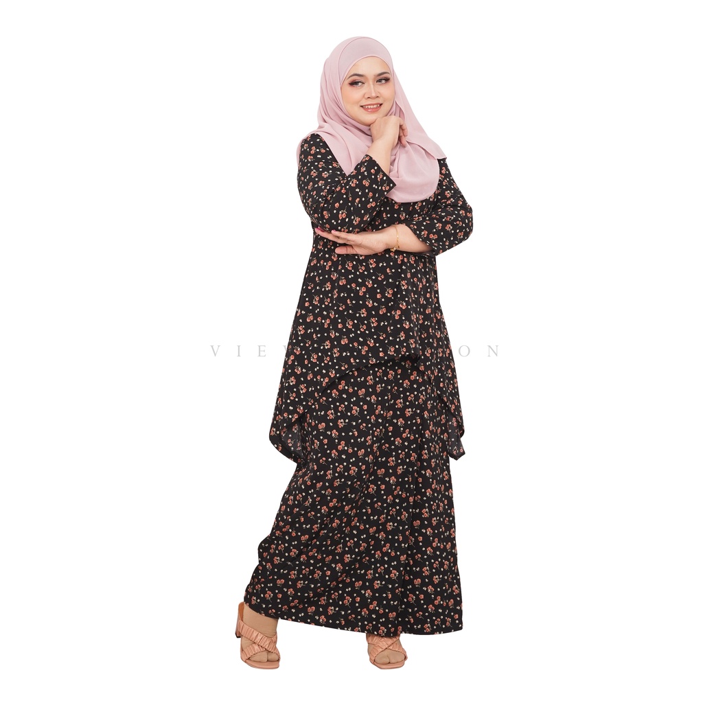 View Baju Raya Plus Size 2022 Collection Plus Size Muslimah Lyla Daisy Kurung 21152 Shopee