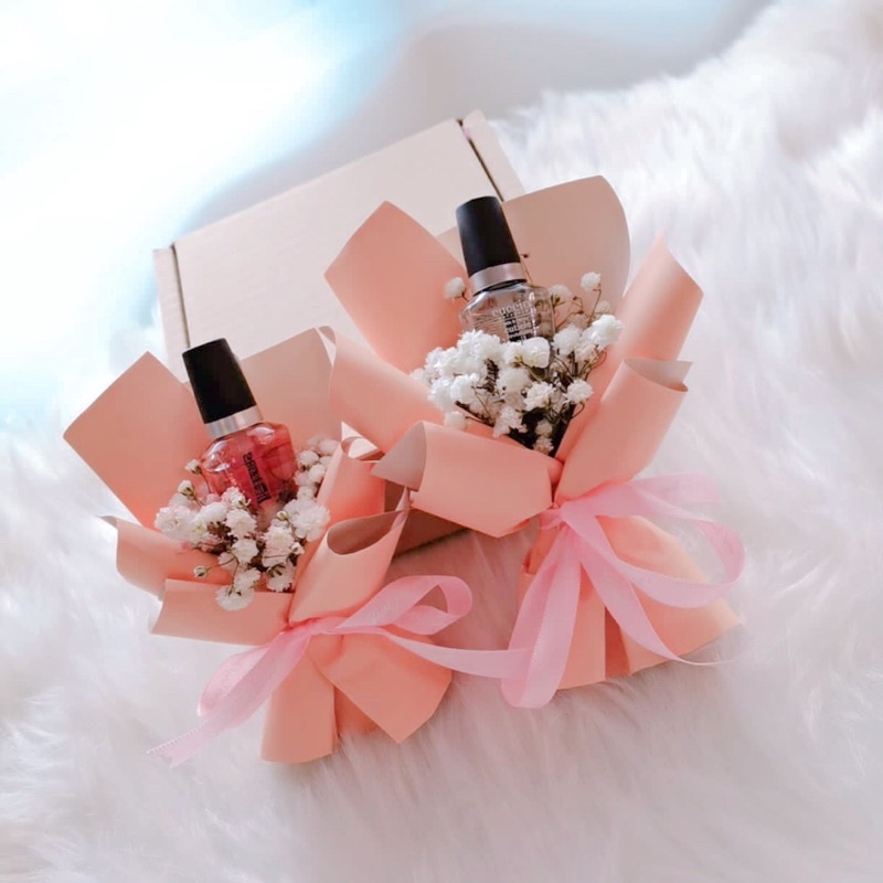 Cuccio Mini Cuticle Oil Gift Set 38 Women Day bouquet Mini Bouquet with ...