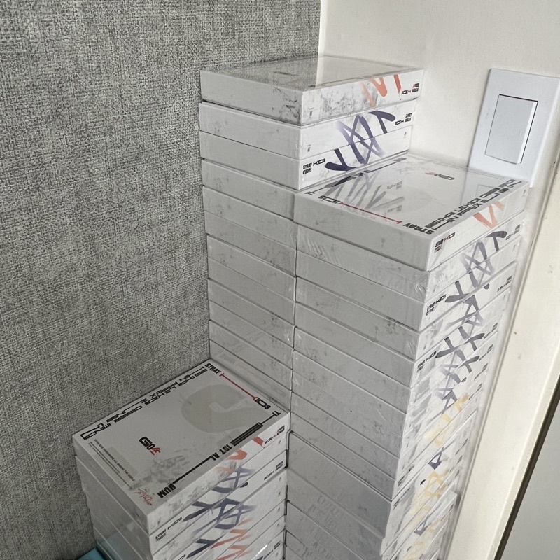 [ READY STOCK ] STRAY KIDS GO LIVE SEALED STANDARD VER. ALBUMS | Shopee ...