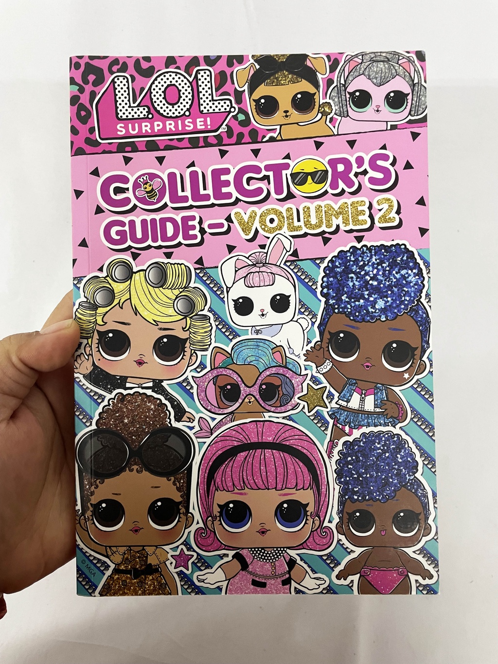 Lol series best sale 2 collectors guide