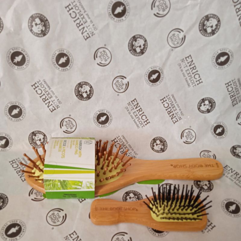 Hair brush bamboo mini and medium the body shop Shopee Malaysia