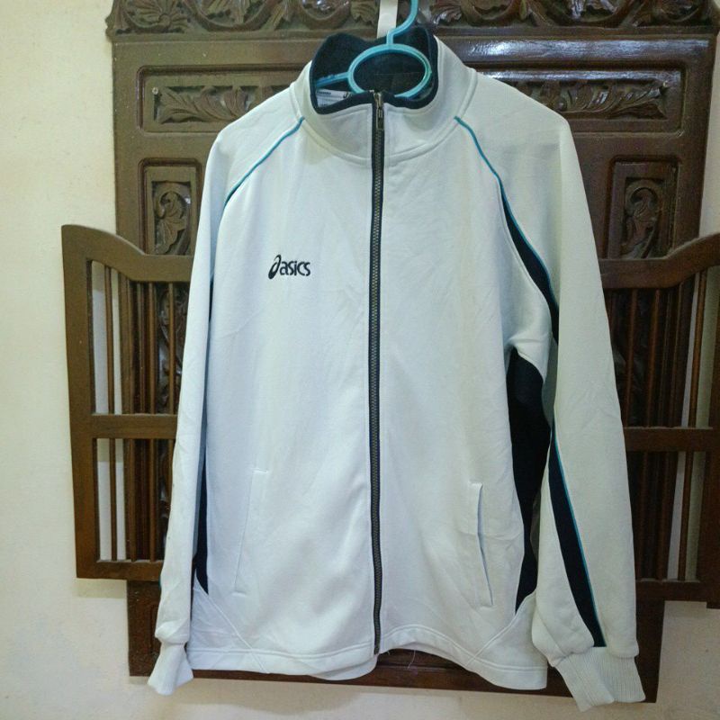 Sweater asics shop