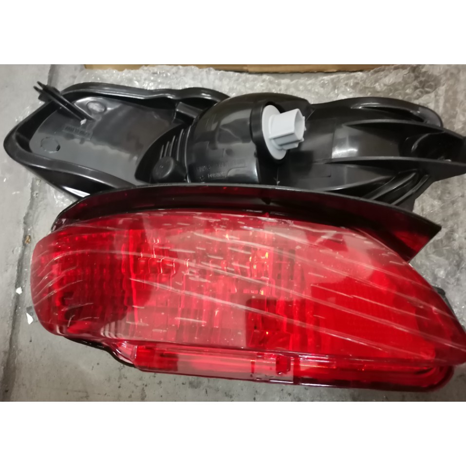 Toyota Harrier ACU30 0311 Rear Bumper Reflector Lamp Light Shopee