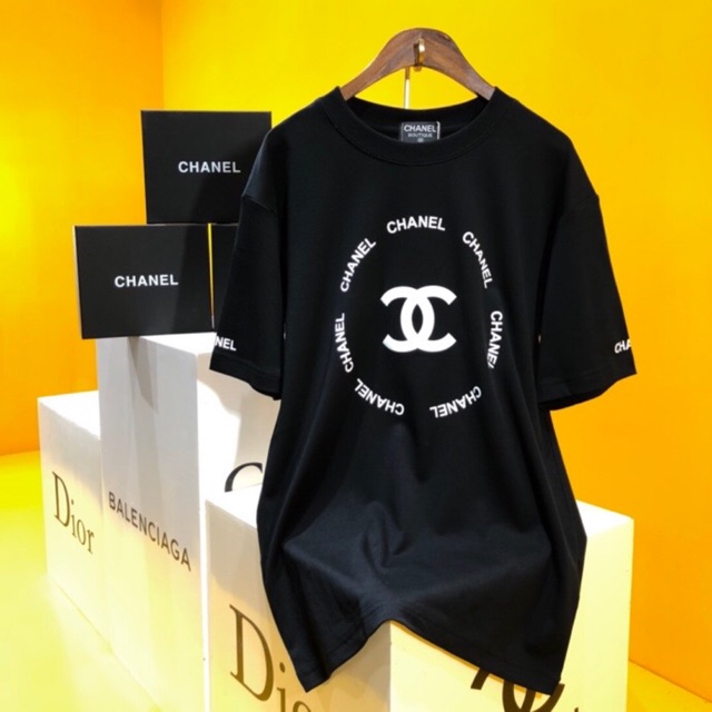 BLACK CHANEL TEE - The Copper Closet