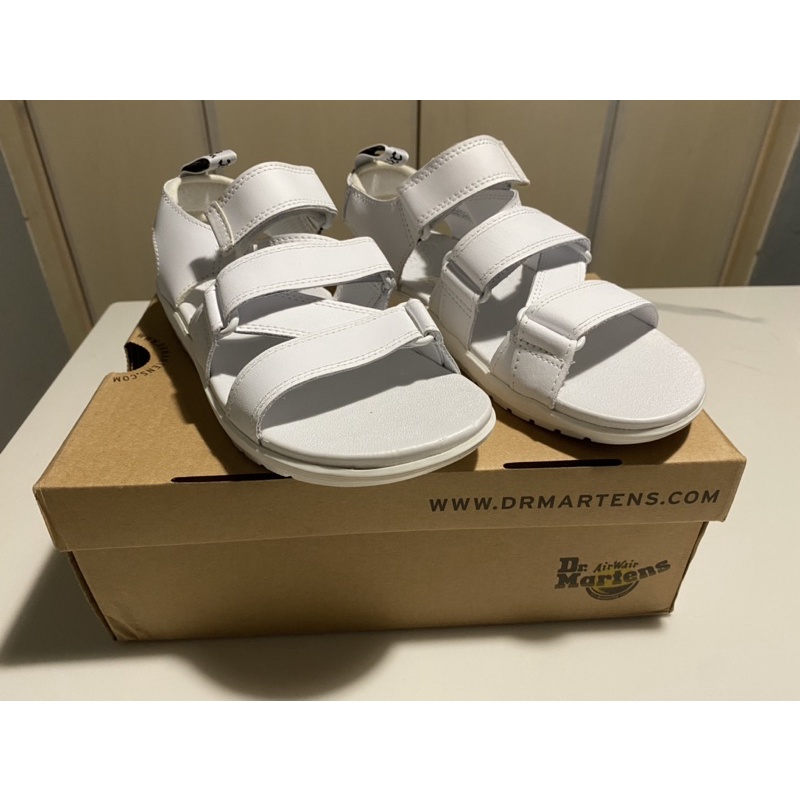 Dr martens hot sale redfin sandals