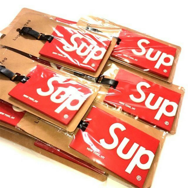 Supreme Luggage Tag (BUY 2 RM50)