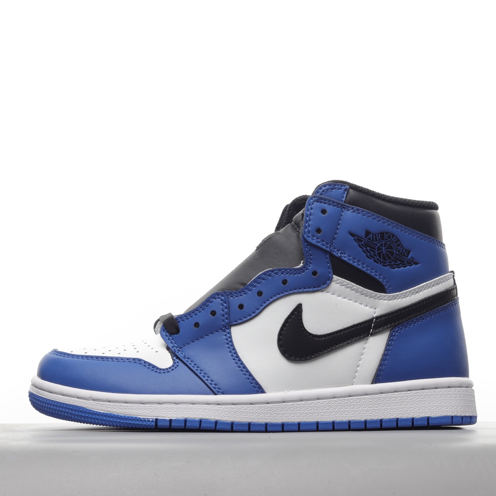 white royal aj1