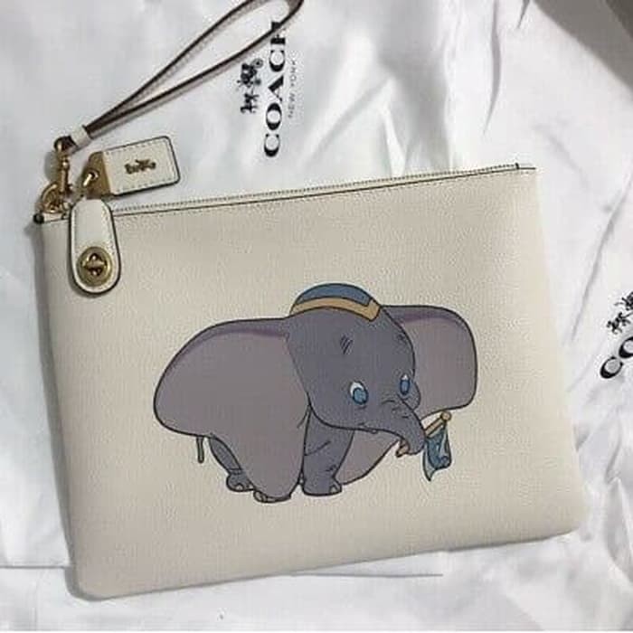 Coach dumbo wristlet new arrivals