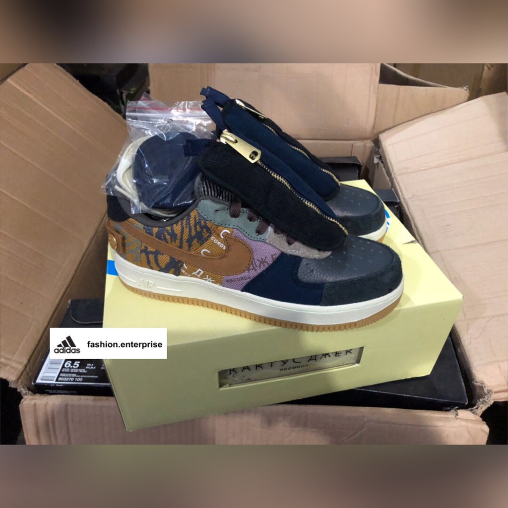 Travis scott cheap af1 chuck taylor