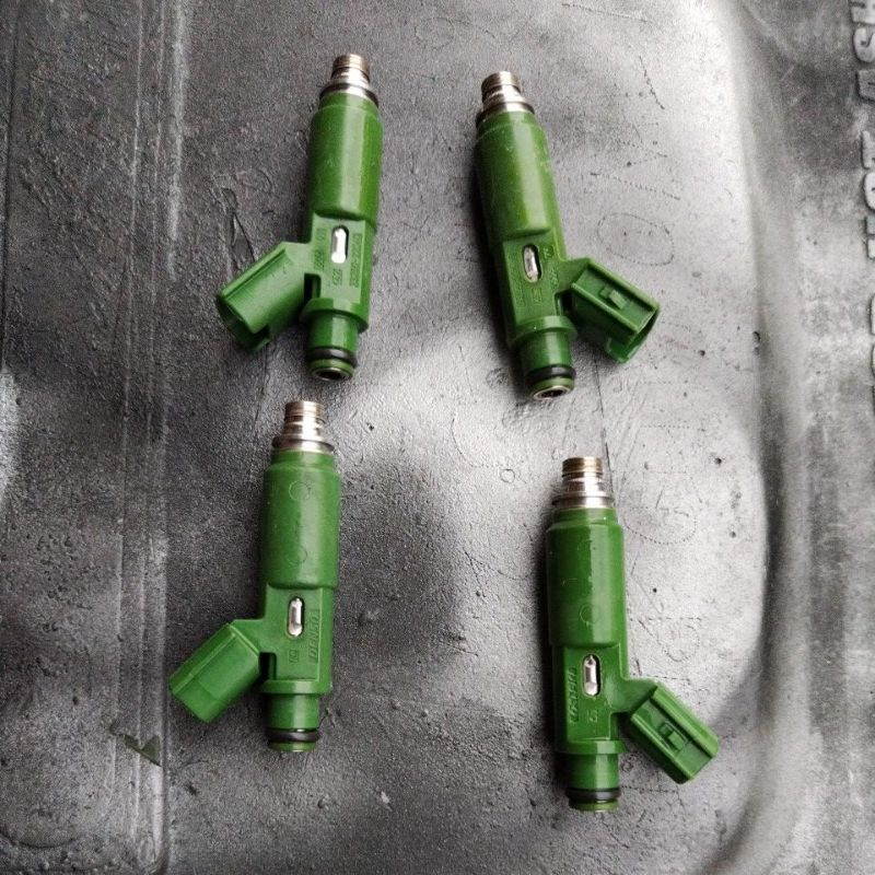 Fuel injector toyota wish 1ZZ 255cc USED original from halfcut japan ...