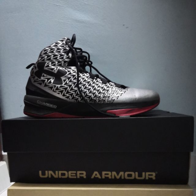 men's ua clutchfit drive 3 basketball shoes