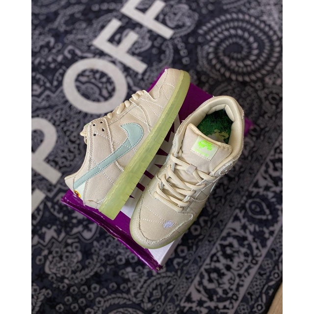 sb dunk halloween mummy