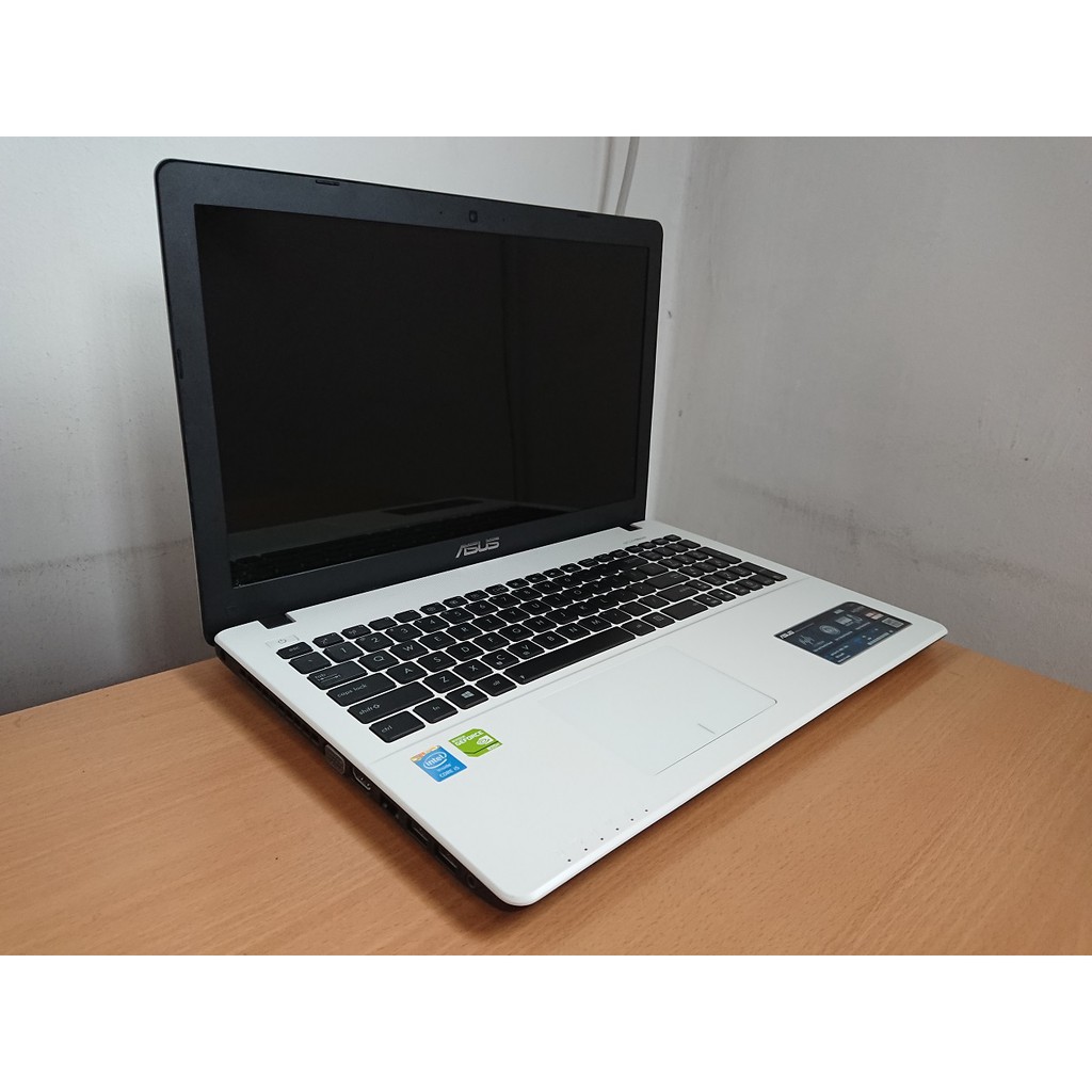 Asus A550L i5 4200U 4GB Ram 1TB HD 2GB Nvidia 820M Graphics Laptop