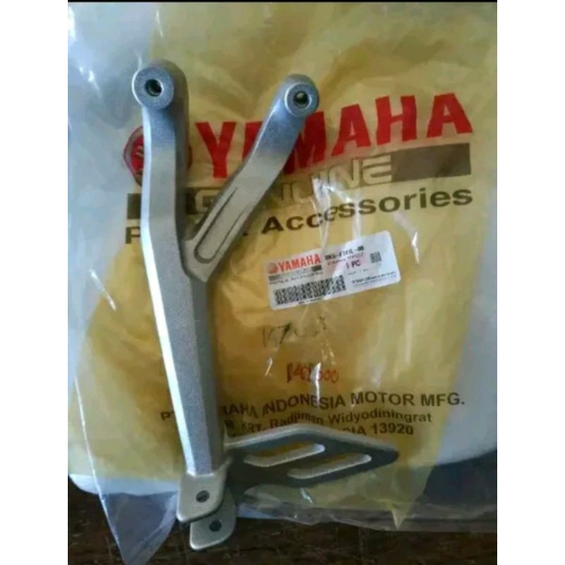 Original Yamaha R15 vva v3 left rear footstep mount bracket | Shopee ...