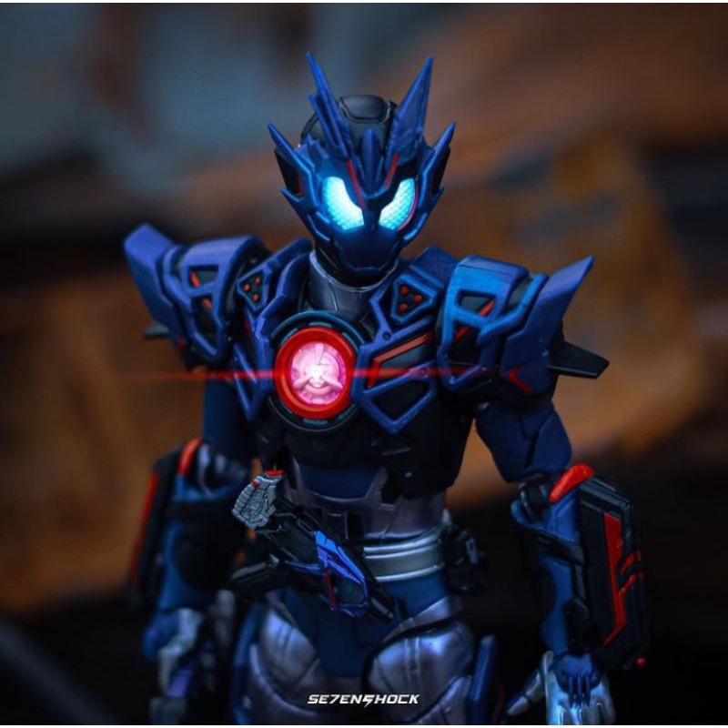 Lone Wolf | S.H.Figuarts Kamen Rider Vulcan Taken in TAMASHI