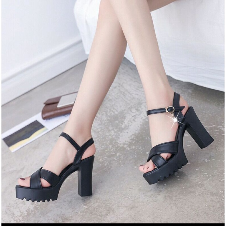 High store heels shopee