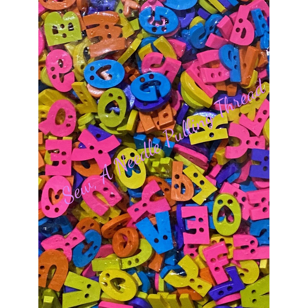 Buttons Alphabet 100 / 200 pcs - (Random Alphabets) | Shopee Malaysia
