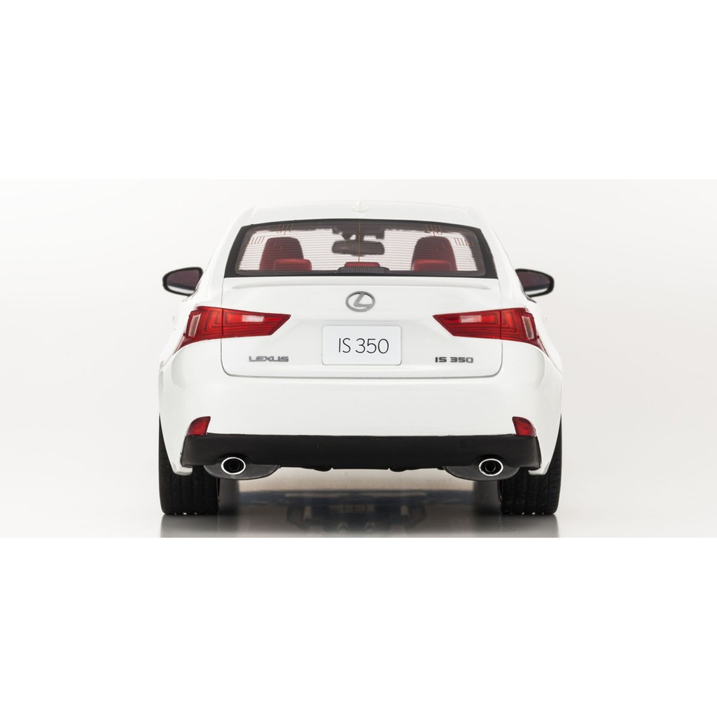 Kyosho KSR18010W SAMURAI 1/18 Scale Lexus IS350 F Sport Kyosho KSR18010W SAMURAI 1/18 Scale Lexus IS350 F Sport