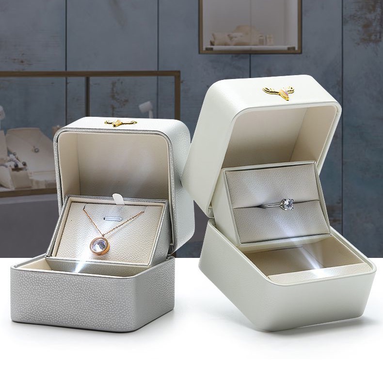 Creative Proposal LED Light Jewelry Box Diamond Ring Box Earring Box