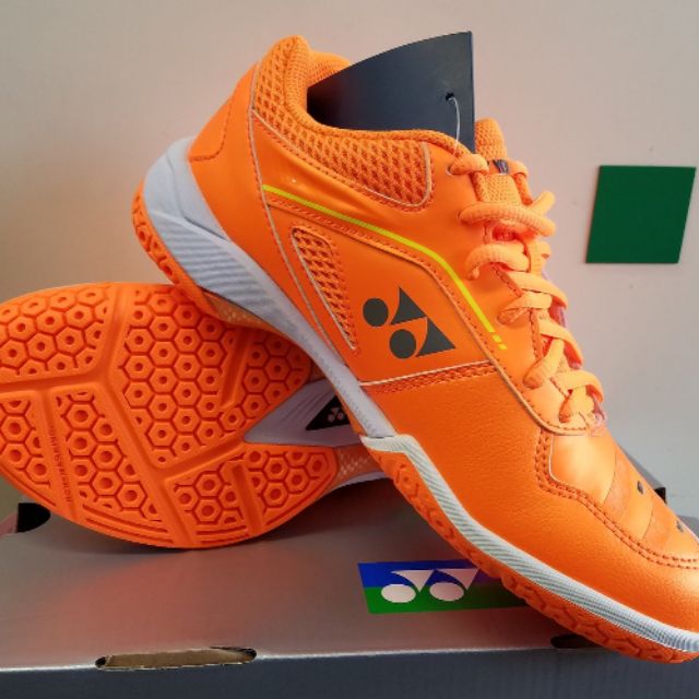 Yonex on sale momota shoes