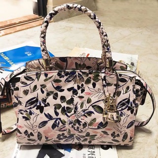 Guess handbag cheap online shopping malaysia