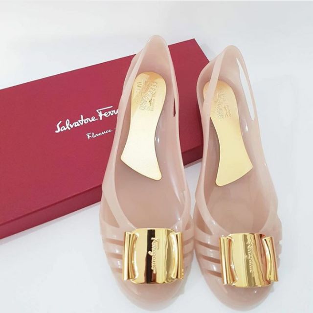 Ferragamo bermuda jelly store flats