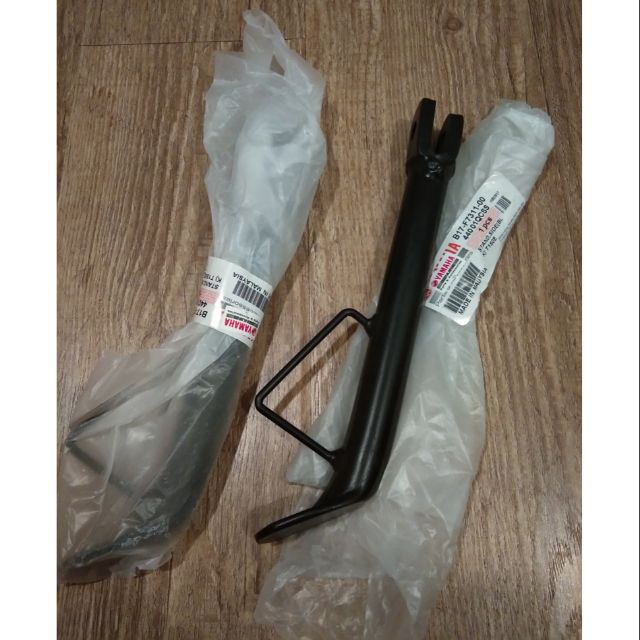 Yamaha Y15zr original side stand (black) | Shopee Malaysia