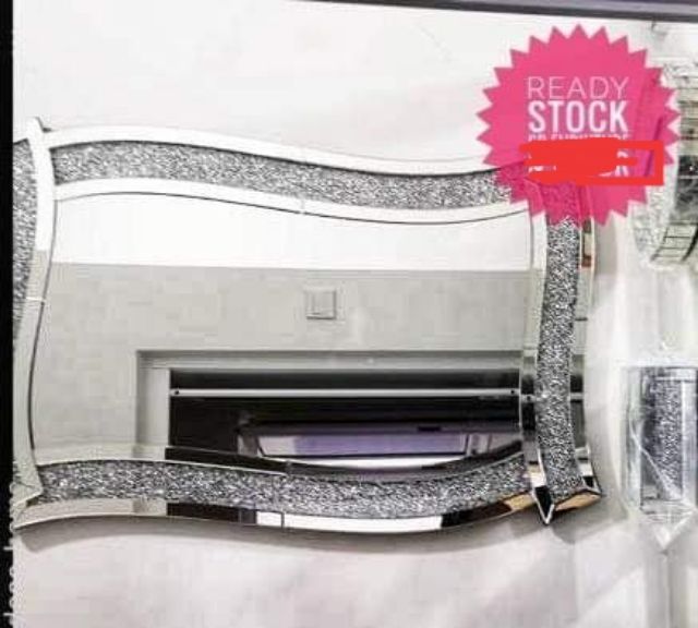 READYSTOCK] DIAMOND CRUSH console table Gucci Channel LV silver gold rose