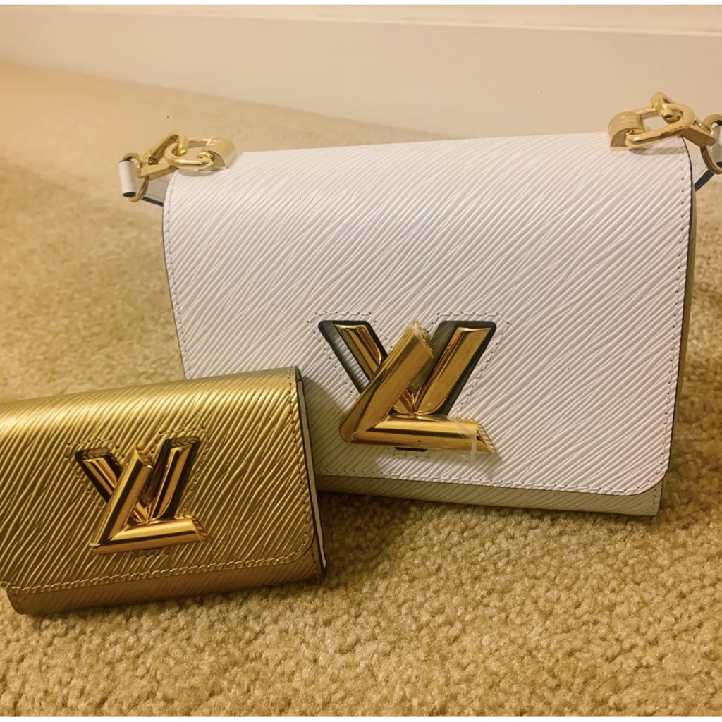 LV Twist MM M59402 in 2023  Bags, Crossbody bag, Louis vuitton twist bag